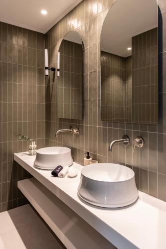 whisper athens suites