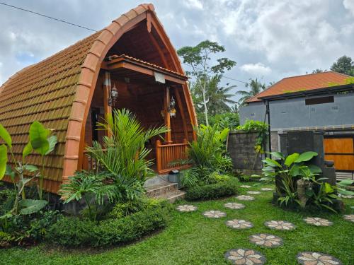 green pacing lodge