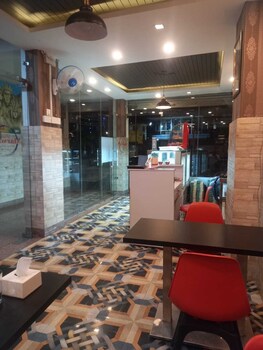 Deurali Marwadi Hotel & Restaurant,,3 star