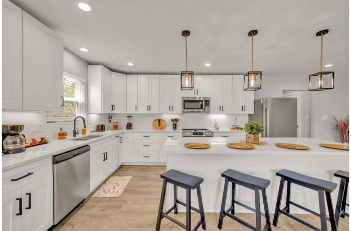 spacious and homey 4br 3ba w amenities near downtown