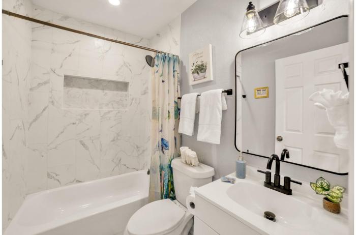 spacious and homey 4br 3ba w amenities near downtown