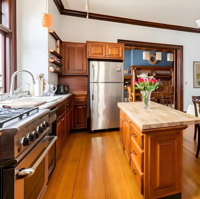 summer street guest house