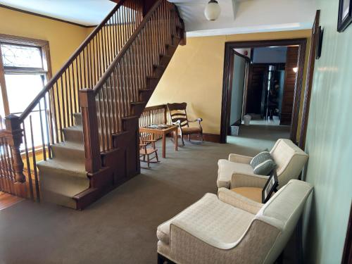 summer street guest house