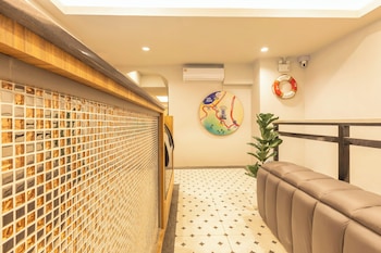mellow poshtel kata beach