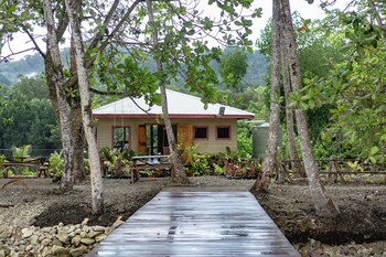 leleana resort kolombangara
