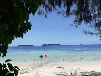 Leleana Resort Kolombangara,,3 star
