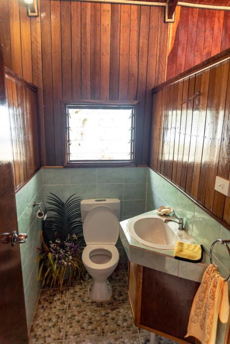 leleana resort kolombangara