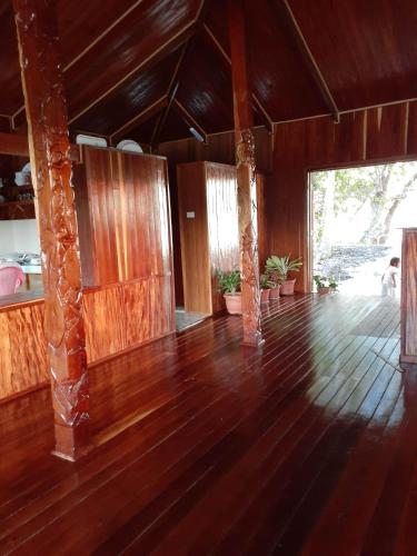 leleana resort kolombangara