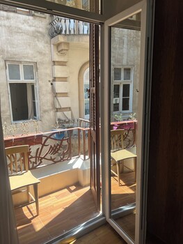 Paris East Hostel,,2 star