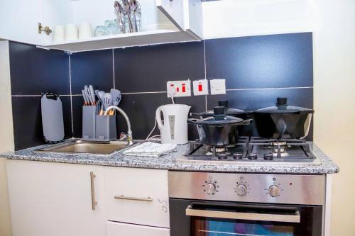 Seventh Heaven Studio Jkia Airport Lane,,2 star