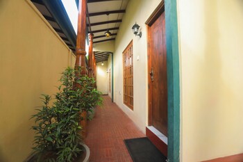 mango tree retreat