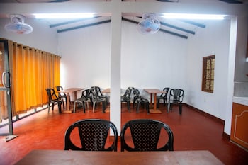 Mango Tree Retreat,,3 star