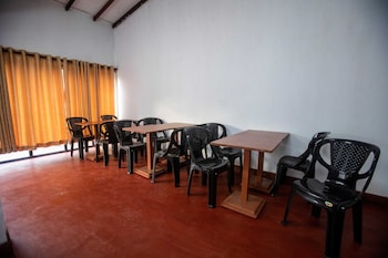 mango tree retreat