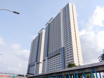 Good Choice And Restful Studio At Tifolia Apartment,,3 star