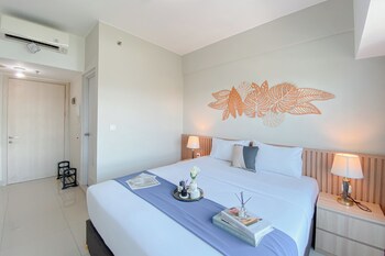 Good Location And Cozy Studio At Springlake Summarecon Bekasi Apartment,,3 star
