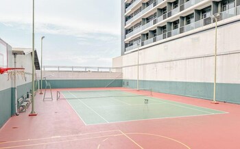 Restful And Simple 2Br At The Via And The Vue Apartment,,3 star