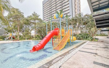Restful And Simple 2Br At The Via And The Vue Apartment,,3 star
