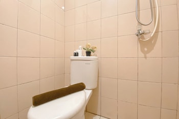 Simply Look And Comfy Studio Tifolia Apartment,,3 star