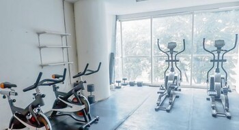 Best Price And Comfortable Living Studio At High Point Serviced Apartment,,3 star