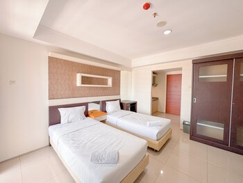 Best Price And Comfortable Living Studio At High Point Serviced Apartment,,3 star