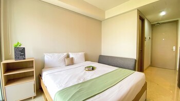 Comfort And Great Location Studio At Gold Coast Apartment,,3 star