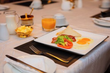 golden palm hotel boutique