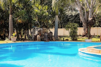 golden palm hotel boutique