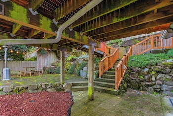 green lake zen low level garden suite