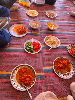 wadi rum hikes and camp