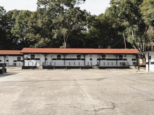 beverly motel