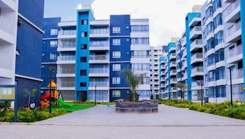 lux suites indesign park apartments