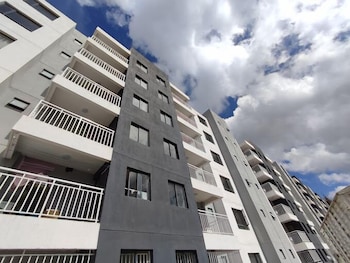 lux suites indesign park apartments