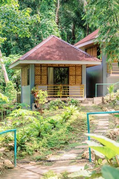 busai dream falls resort