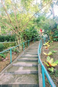 busai dream falls resort