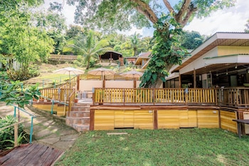 busai dream falls resort
