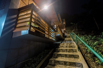 busai dream falls resort