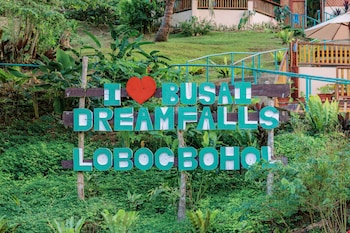 busai dream falls resort