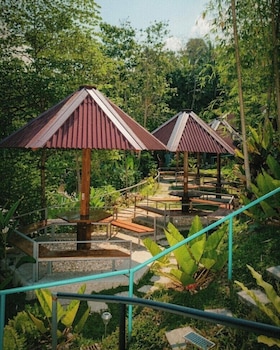 busai dream falls resort