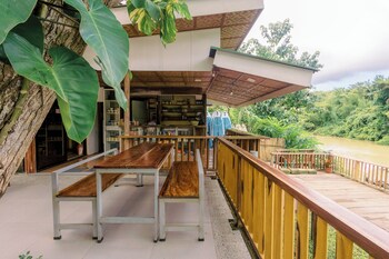 busai dream falls resort