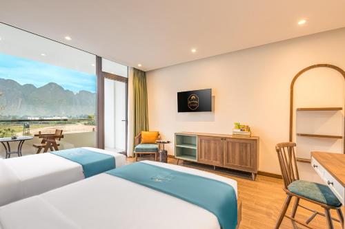 sunrise mountain view resort