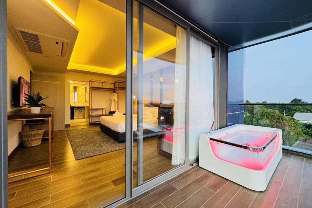 the blue mavi hotel