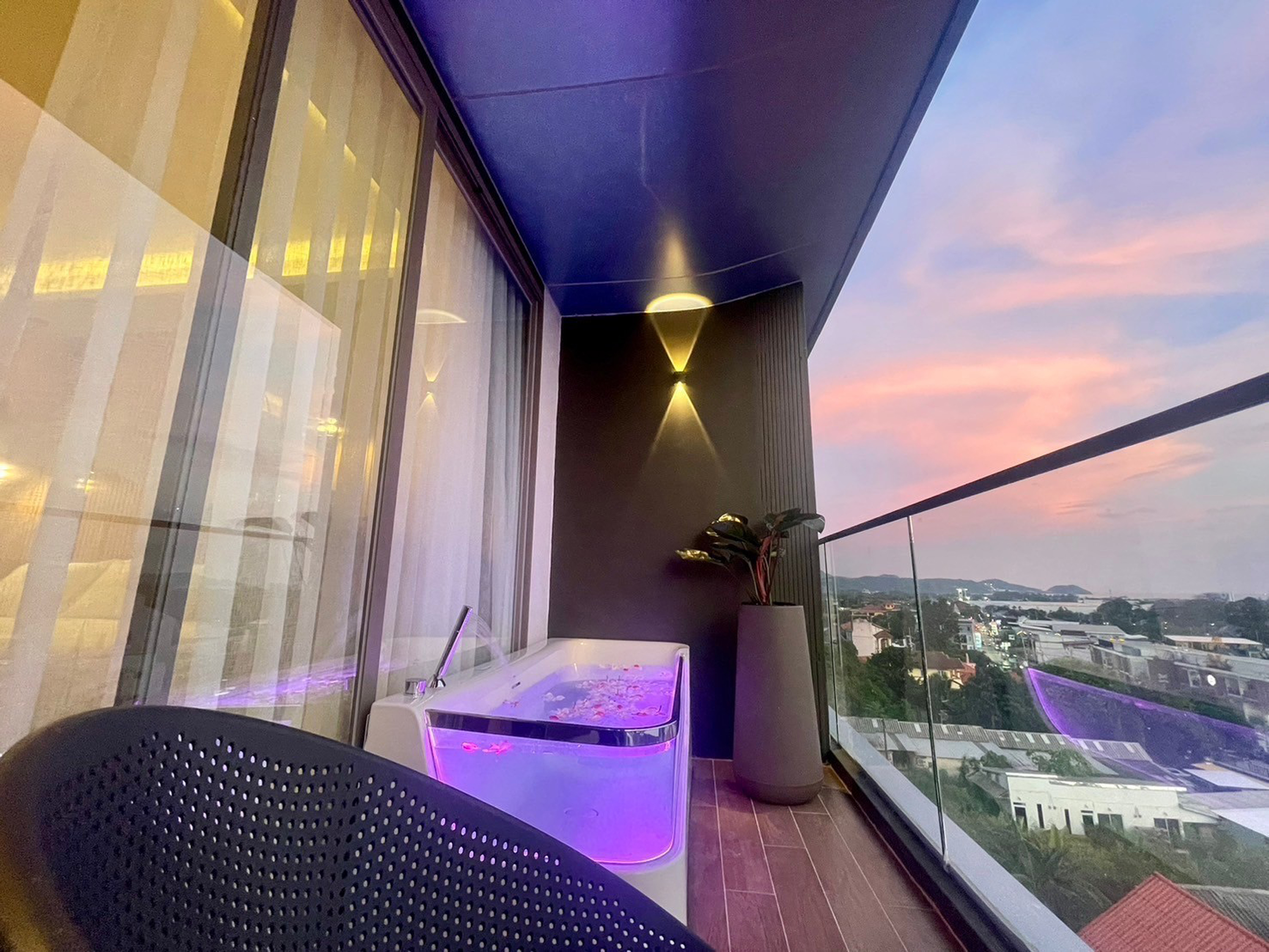 the blue mavi hotel