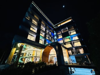the blue mavi hotel