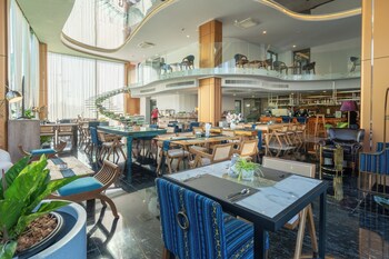 the blue mavi hotel