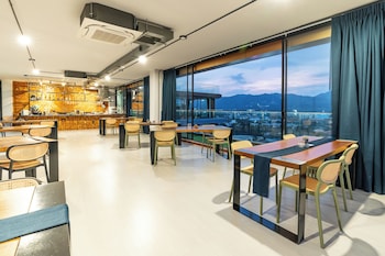 the blue mavi hotel