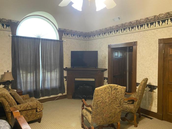 apple crest inn