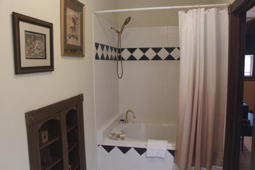 apple crest inn