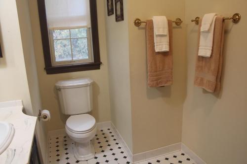 apple crest inn