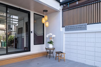 boutique hotel axis bangkok
