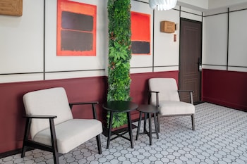 Boutique Hotel Axis Bangkok,,3 star